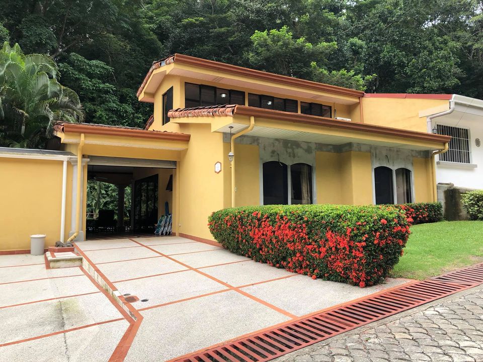 CASA MELUKA